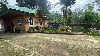 Seaside Travelers Inn by Camiguin Island Home