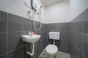 OYO 89820 SP Berlian Inn