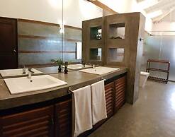 Suite Lanka