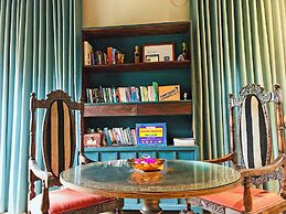 Suite Lanka