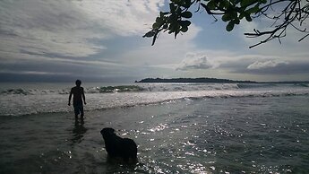 Surf Break at Paunch