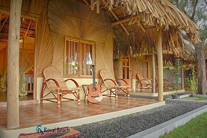 Royal Beach Arugambay