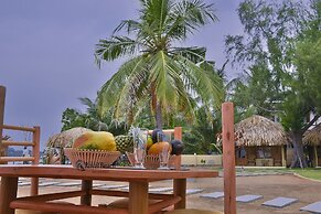 Royal Beach Arugambay