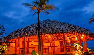 Royal Beach Arugambay