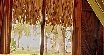 Royal Beach Arugambay