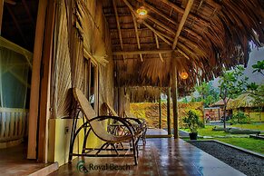 Royal Beach Arugambay