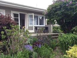 Alexandra Garden Court Motel