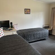 Alexandra Garden Court Motel