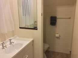 Alexandra Garden Court Motel