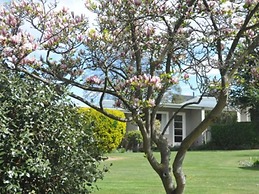 Alexandra Garden Court Motel