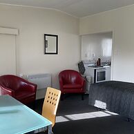 Alexandra Garden Court Motel