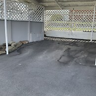 Alexandra Garden Court Motel