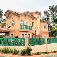 Charming Tagaytay Vacation Home