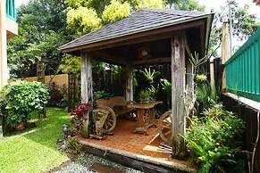 Charming Tagaytay Vacation Home