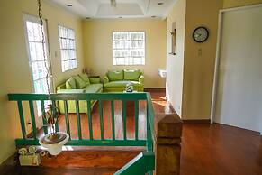 Charming Tagaytay Vacation Home