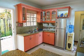 Charming Tagaytay Vacation Home