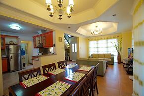 Charming Tagaytay Vacation Home