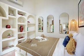 Seminyak Seagrass Villa