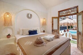 Seminyak Seagrass Villa