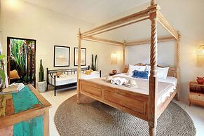 Seminyak Seagrass Villa