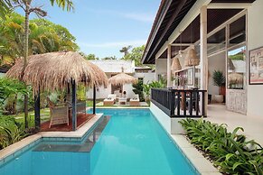 Seminyak Seagrass Villa