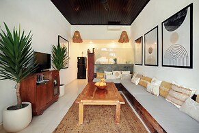 Seminyak Seagrass Villa