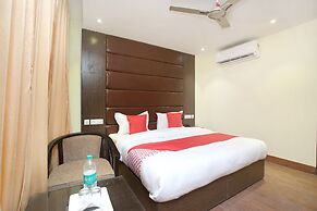 OYO 15486 Hotel New Diamond