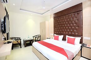 OYO 15486 Hotel New Diamond