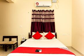 OYO 15701 River View Residency