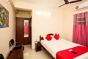 OYO 15701 River View Residency