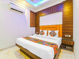 Capital O 16131 Mohit Guest House