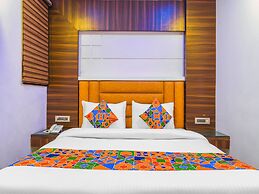 Capital O 16131 Mohit Guest House