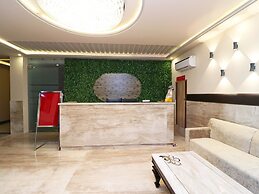 OYO 14766 Pacify Hills