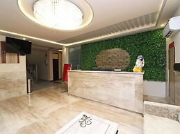 OYO 14766 Pacify Hills