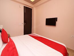 OYO 14766 Pacify Hills