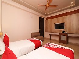 OYO 14766 Pacify Hills