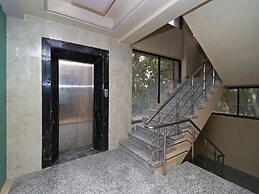 OYO 14766 Pacify Hills