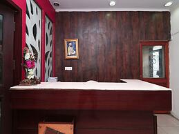 OYO 14931 Hotel Step In