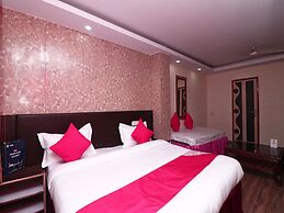 OYO 14931 Hotel Step In