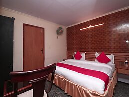OYO 14931 Hotel Step In