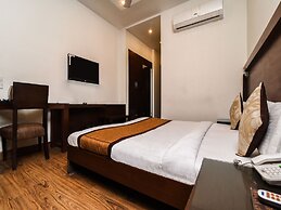 OYO 644 Hotel Haris Court