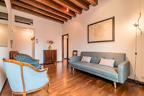 Venezia Spirito Santo Canal View