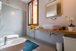 Venezia Spirito Santo Canal View