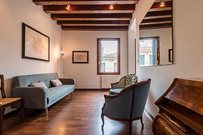 Venezia Spirito Santo Canal View