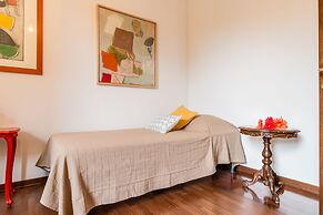 Venezia Spirito Santo Canal View