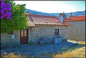 Castelo Cottages