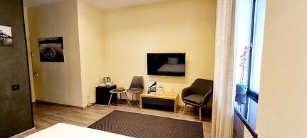 Malon Apartments
