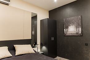 Malon Apartments