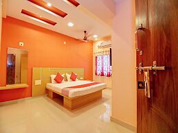 Capital O 13489 Garuda Comforts