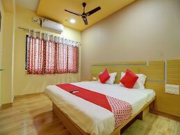 Capital O 13489 Garuda Comforts